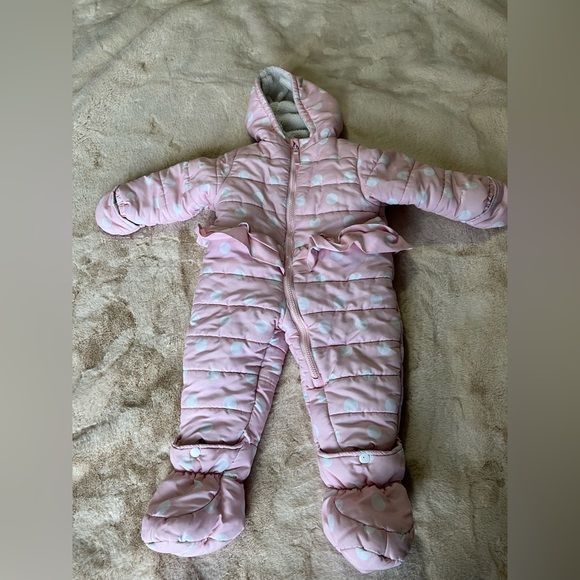 Osh Kosh B’gosh snowsuit 18 months - Picture 1 of 7